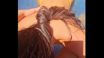 Blowjob at the piscine