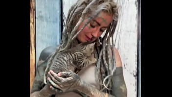 This little kitty loves my dreadlocks do youts play with your hair too #kittylove #dreadlockvibes #furryfrie