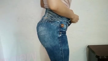 Mostrando mi culito redondo Mostrando mi culito redondo