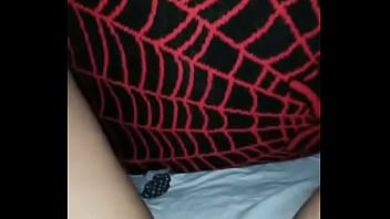 Zorra morena se masturba para mi