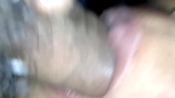 นักศึกษาสาวสวยอมควยดูดหำให้ฉันจนน้ำแตกเข้าไปในปากของเธอ