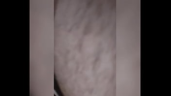 Mas não escapou de levar gozada lá no fundo