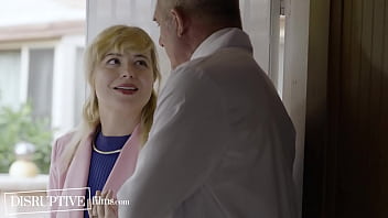 Corrupt Doctor Seduces His Gay Patient thumbnail