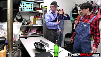 Case no 8002986 four cock hootenanny with jordan maxx