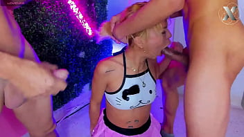 Blonde gets her face fucked leaving her throat rough amanzing