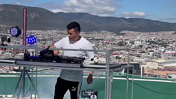 Sacate las chichis con este mix de bull boss pinche puta dj set