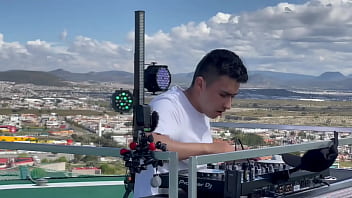 Sacate las chichis con este mix de bull boss pinche puta dj set