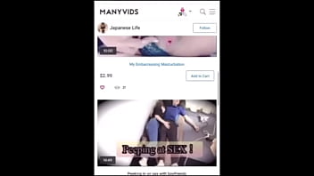 Woman who masturbates to orgasm Woman who masturbates to orgasm