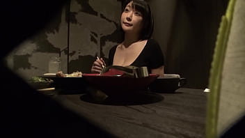 近所でも有名なjカップ人妻 旦那の不在中に自宅で撮影した奇跡のハメ撮り映像 1