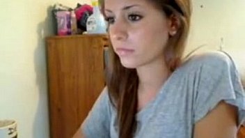 Amateur webcam beauty stripping
