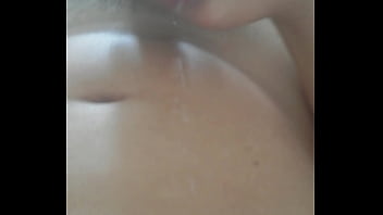 Punhetando de manhã