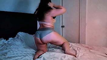 Pov cute thick girl twerks for you in her bedroom and lets you doggystyle fuck her