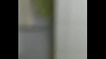 Os machos caminhoneiros tomando banho