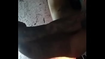 Mi vecina sigue y sigue hasta que me hace llegar