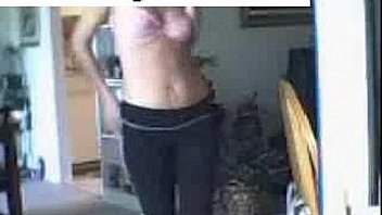 Brunette tape facing cam removes on webcam entertaining through dildo