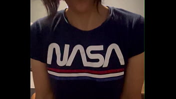 Baiser par une bonne bite pendant que sont mari n’est pas là