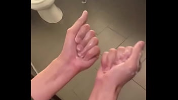 A fan found me on fremont st and asked for a hand job he seemed satisfied️book your session today bookah