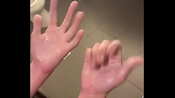 A fan found me on fremont st and asked for a hand job he seemed satisfied️book your session today bookah