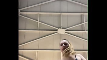 Natural tits bouncing so hot in gym