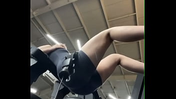 Natural tits bouncing so hot in gym