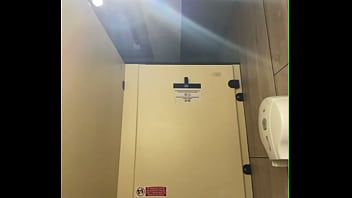 Natural tits bouncing so hot in gym