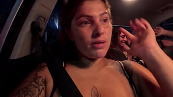 Aprontando em público na praia grande quem vai me dar o cu