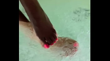 Use my feet to enjoy