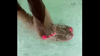 Use my feet to enjoy