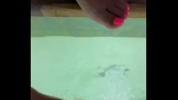 Use my feet to enjoy