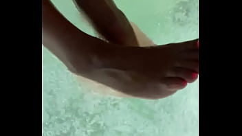 Use my feet to enjoy