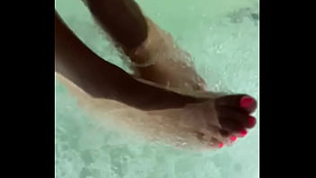 Use my feet to enjoy