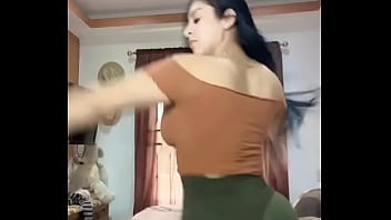 Chica sexy bailando