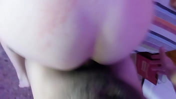 Follando a mi hermanastro mientras estamos en vivo