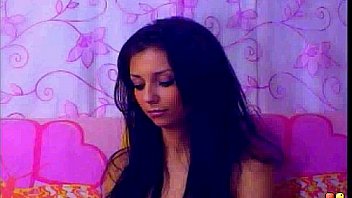 Webcam model urmuse sexy strip