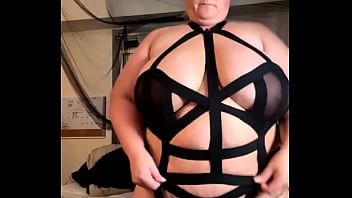 In little over an hour i’ll be jumping on streamate in this little number i’ll only be on for a couple hours so make