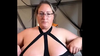 In little over an hour i’ll be jumping on streamate in this little number i’ll only be on for a couple hours so make