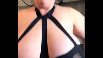 In little over an hour i’ll be jumping on streamate in this little number i’ll only be on for a couple hours so make