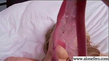 Amateur teen girl mastubating with toys vid 27