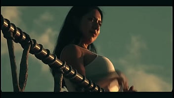 Sexo anal en la vista al mar y placer total"pareja folla anal en una terraza con vista al mar duro y sin freno