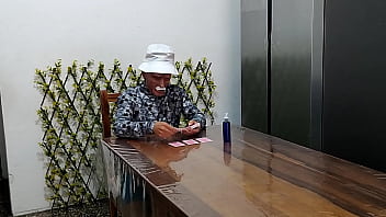 Old dirty ass fucking a student who makes a pass at him and doesn't let the opportunity pass him by