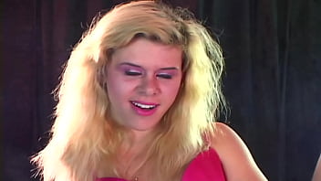 Glazed bentley blonde babe deepthroat and facial frosting