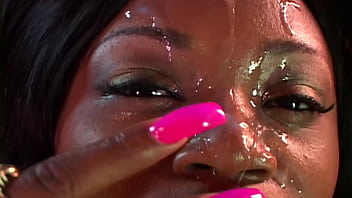 Honey rim sexy nerd eats a sweet ass and takes a creamy facial