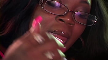 Honey rim sexy nerd eats a sweet ass and takes a creamy facial