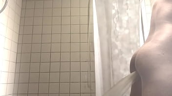 Butt Plug Can't Hold The Water In thumbnail