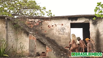 Two guys find lost latina wanesse boyer who can’t wait to pay them back at brasilbimbos