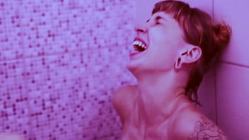 Devour my creamy toes like a delicious ice cream