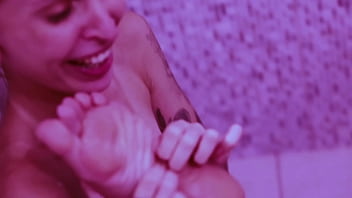 Devour my creamy toes like a delicious ice cream