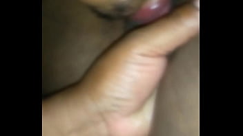 Chupando gostoso a buceta da preta