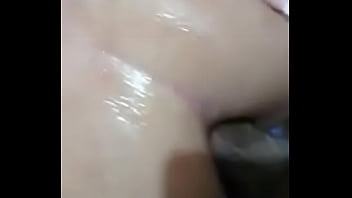 Socando a piroca na amiguinha