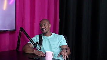 Sente dificuldade em ter um relacionamento por estar no meio pornô e tem muitos casais mal resolvidos lucas ferraz sheer red